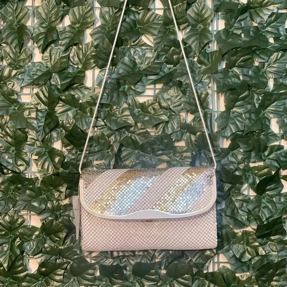 Vintage DEADSTOCK Another Y&S Original Metallic‎ Mesh/Chainmail Crossbody Clutch - Picture 8 of 10